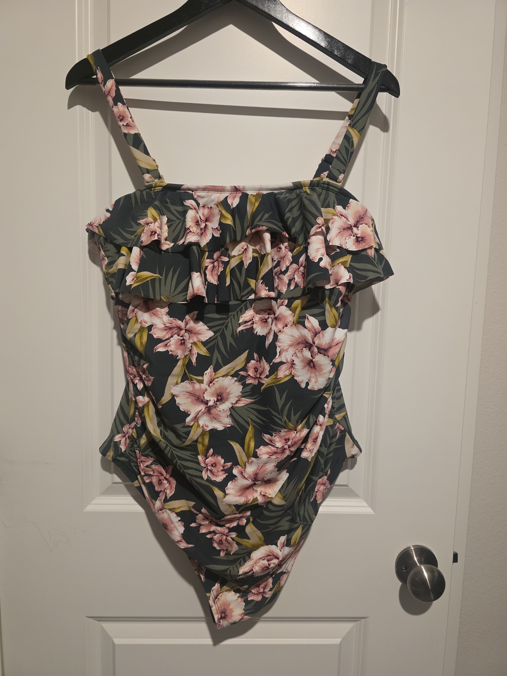 Kona Sol Floral Ruffle One Piece Swimsuit Size 16W Tropical
